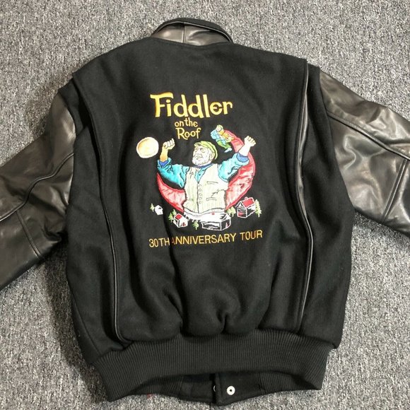 Rare Fiddler on the roof 30th Broadway play 2k Staff Jacket M Embroidered back